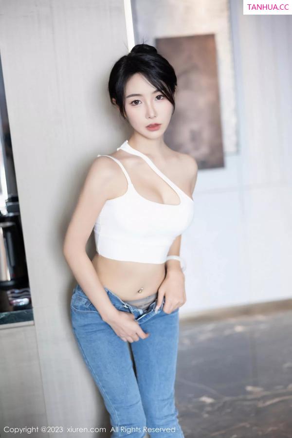   [XiuRen]高清写真图 2023.12.08 No.7781 苏苏阿 时尚牛仔裤第33张图片